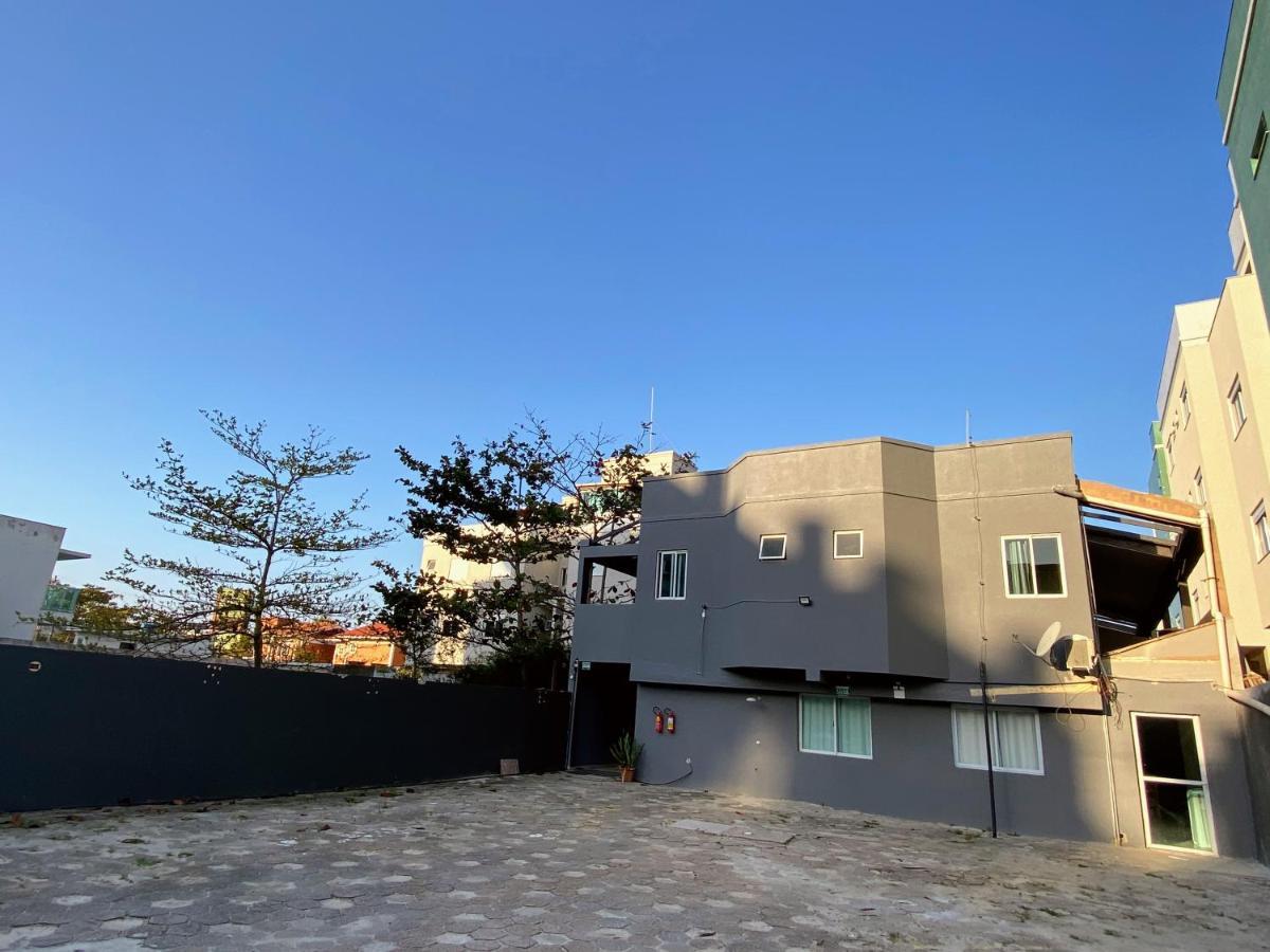 Appartamento Residencial Melfi 3 Ap 3 Bombinhas Esterno foto